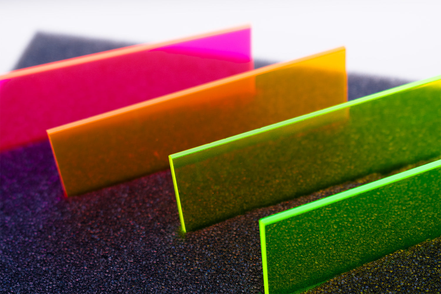 Fluorescent slide for standard measurement