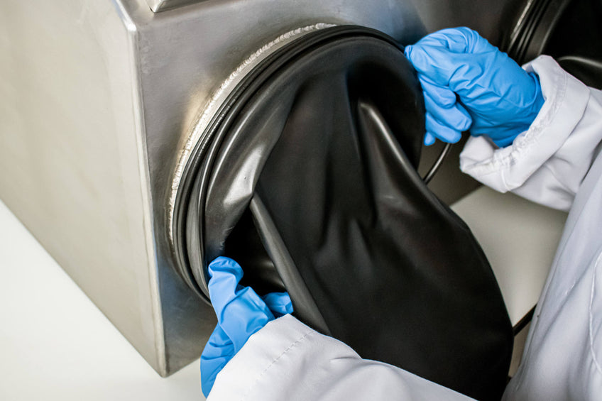 Replacing glove box gloves