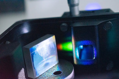 Inside Ossila Monochromator