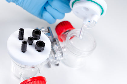 Photoelectrochemical H-Cell With Double Optical Windows