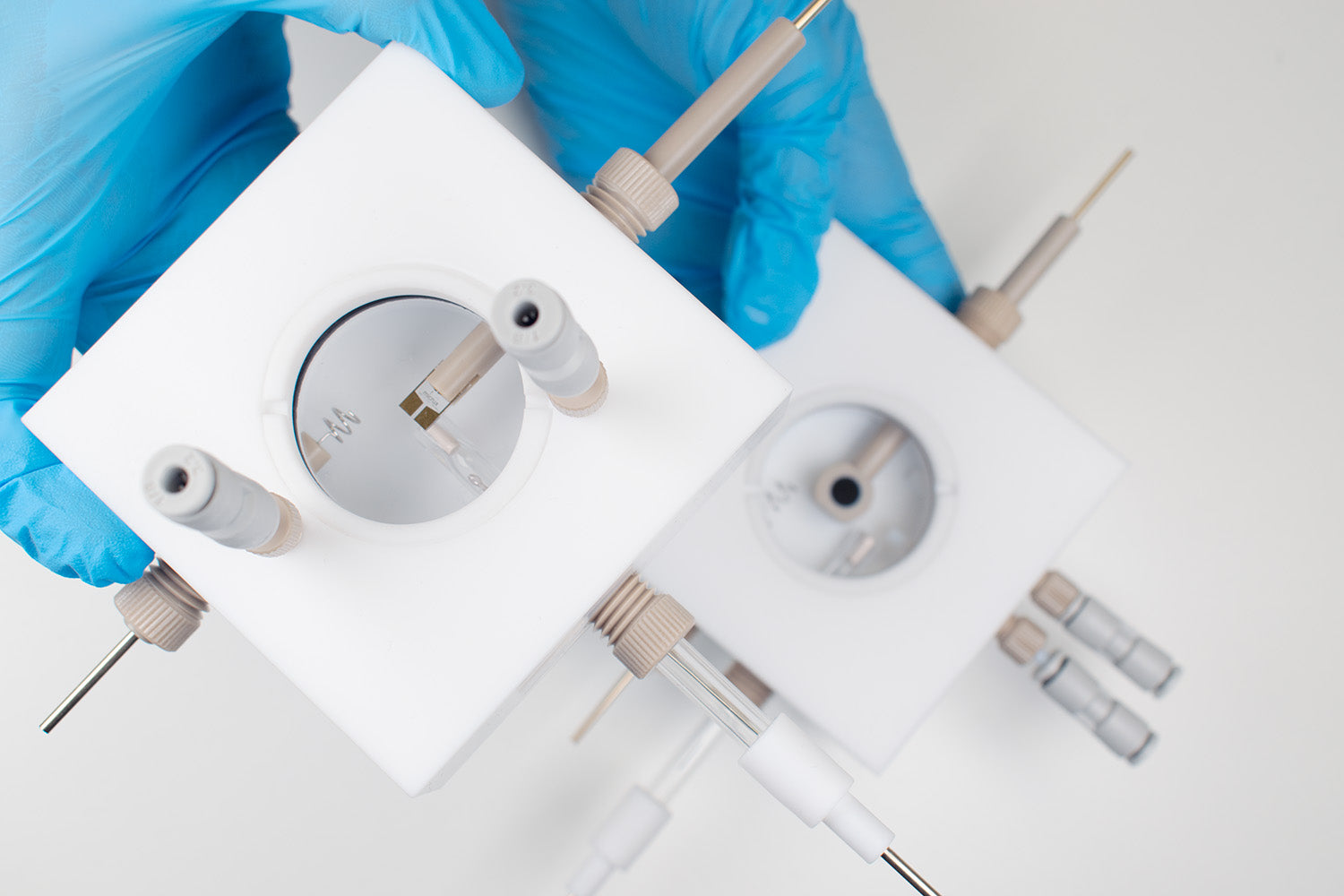 Ossila In-Situ Raman Spectroscopy Cell