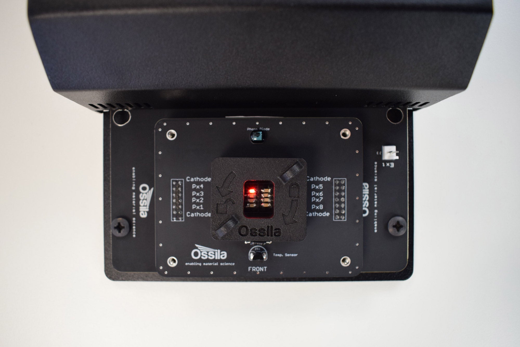 Solar Cell I-V Test System | Solar Cell Measurement | Ossila