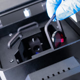 Measuring fluorescence with a spectrofluorometer