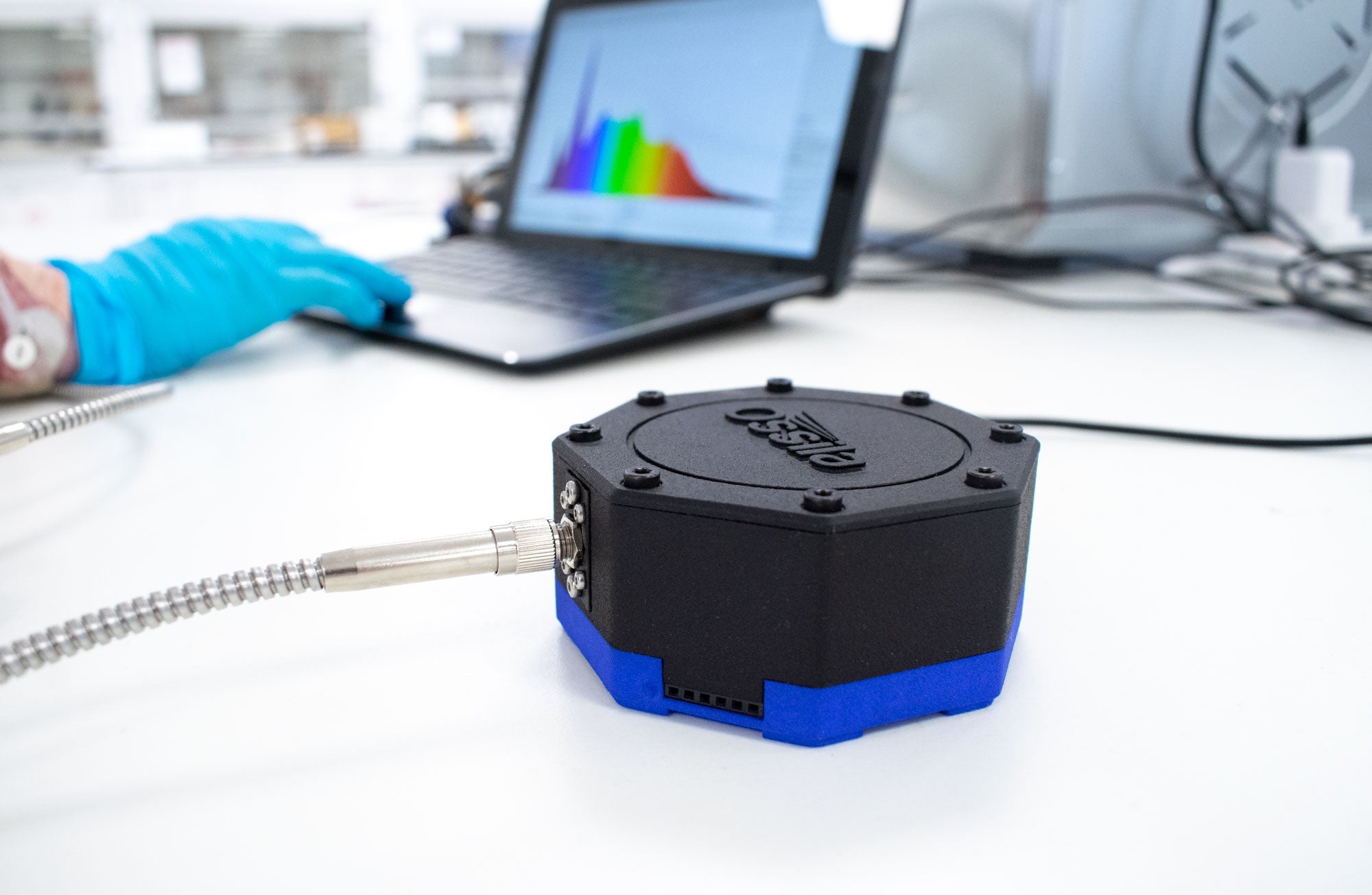 What is a Spectrometer? Definition, Types, and Uses | Ossila